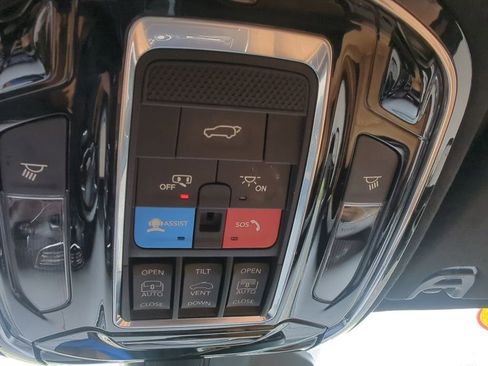 Used 2023 Jeep Grand Wagoneer L Series III w/ Quick Order Packagew 28T AWD/4WD image 26