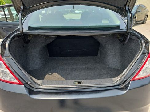 Used 2016 Nissan Versa S FWD image 23