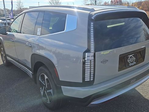 New 2026 Hyundai Ioniq 9 SE image 5