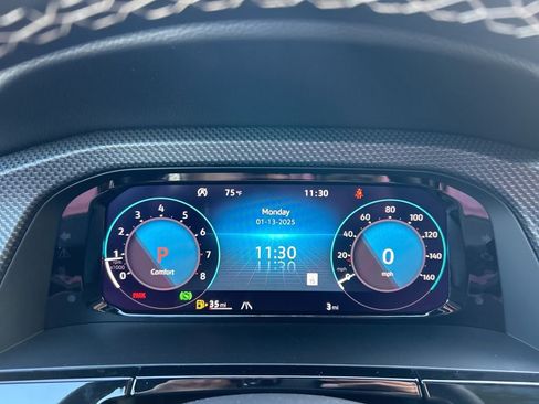 Used 2025 Volkswagen Atlas Cross Sport SEL image 19