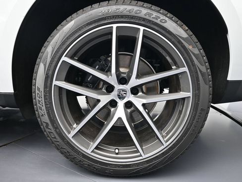Certified 2026 Porsche Macan Turbo AWD/4WD image 26