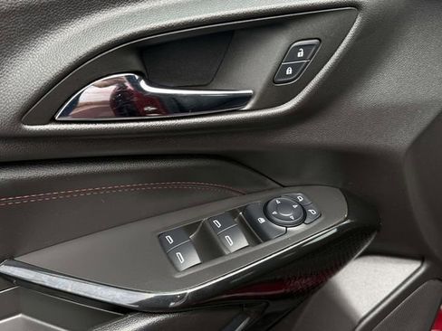 Used 2025 Chevrolet Trax RS w/ Driver Confidence Package FWD image 27