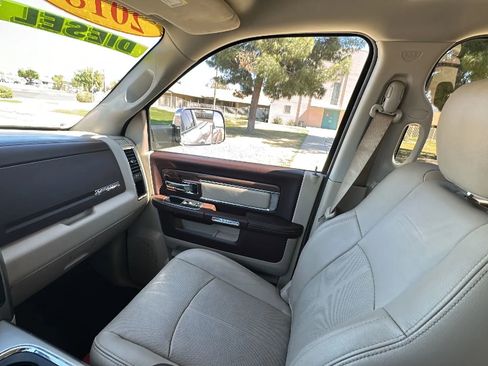 Used 2018 RAM 2500 Laramie image 15