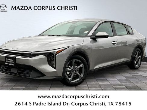 Used 2025 Kia K4 FWD image 1