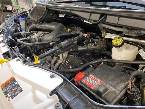 Used 2025 Ford Transit 250 Low Roof w/ Exterior Upgrade Package RWD image 46