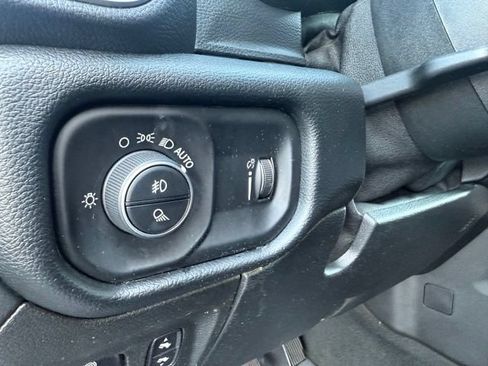 Used 2020 RAM 1500 Big Horn AWD/4WD image 39