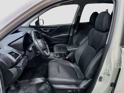 Used 2024 Subaru Forester Premium AWD/4WD image 21