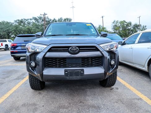 Used 2023 Toyota 4Runner SR5 RWD image 4