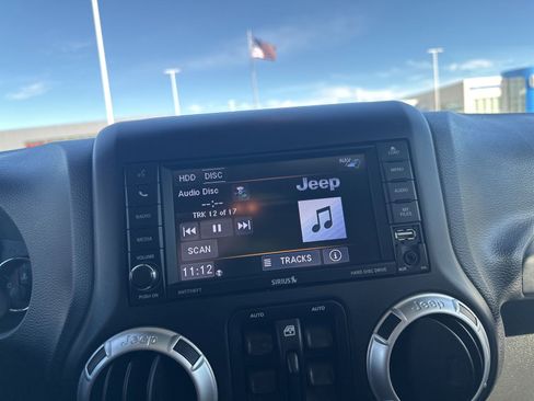 Used 2018 Jeep Wrangler Unlimited Rubicon w/ Cold Weather Group AWD/4WD image 56