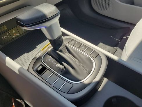 New 2026 Hyundai Kona SE FWD image 16