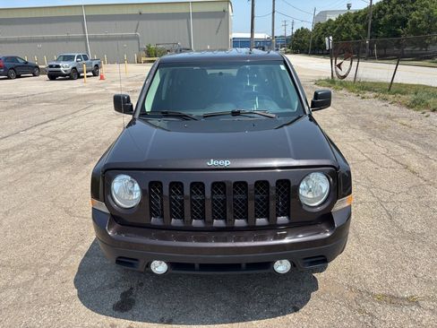 Used 2014 Jeep Patriot Sport w/ Power Value Group AWD/4WD image 8