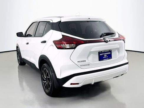 Used 2024 Nissan Kicks S FWD image 7