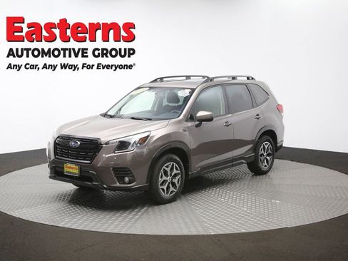 Used 2022 Subaru Forester Premium AWD/4WD image 60