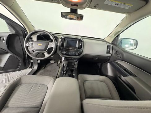 Used 2018 Chevrolet Colorado W/T w/ WT Convenience Package AWD/4WD image 4