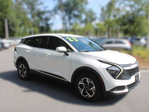 Used 2023 Kia Sportage LX AWD/4WD image 14