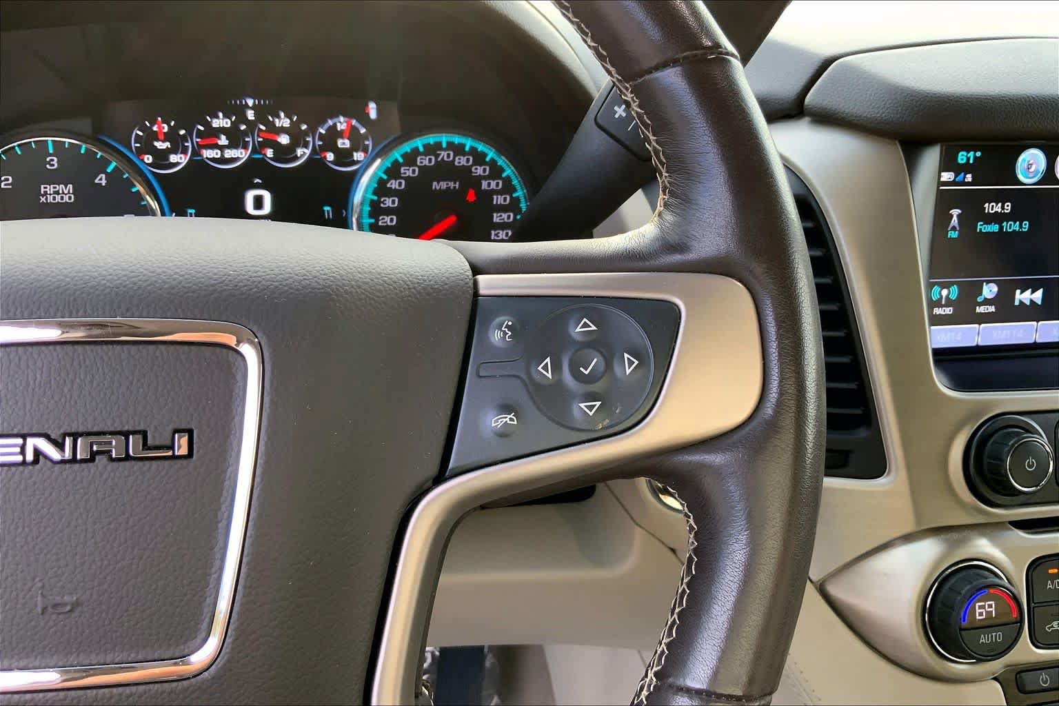 Used 2019 GMC Yukon Denali RWD image 22