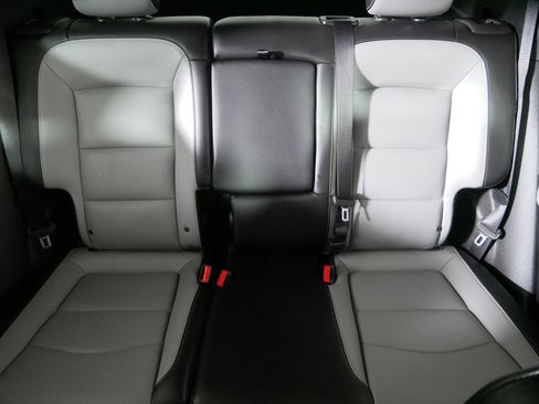 Used 2019 Chevrolet Equinox Premier image 13