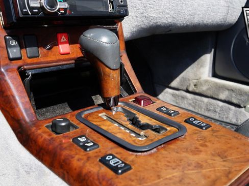 Used 1994 Mercedes-Benz SL 600 image 16