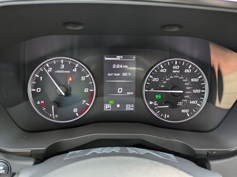 Certified 2025 Subaru Ascent Bronze Edition AWD/4WD image 3