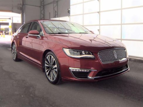 Used 2017 Lincoln MKZ Reserve w/ Luxury Package FWD image 2