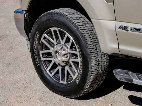 Used 2017 Ford F250 Lariat w/ Lariat Ultimate Package image 64