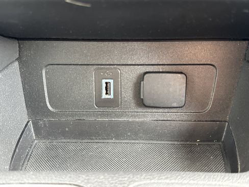 Used 2018 Ford Escape SE FWD image 14