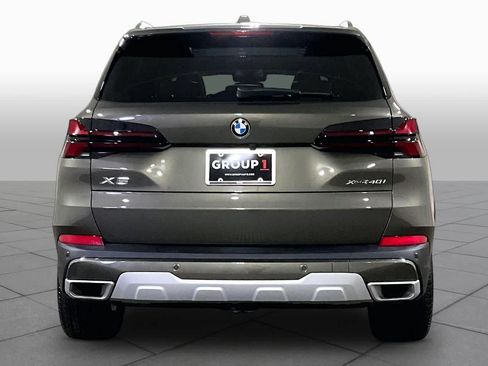 Certified 2025 BMW X5 xDrive40i w/ Parking Assistance Package AWD/4WD image 4