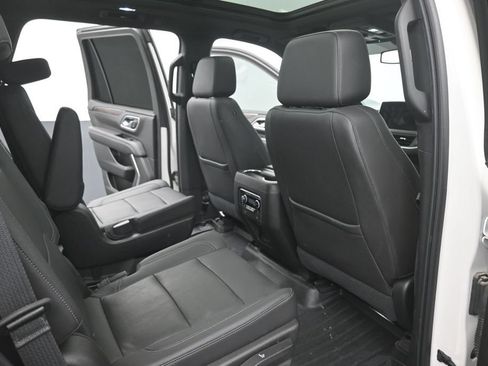 Used 2021 Chevrolet Tahoe LT w/ LT Signature Package RWD image 10