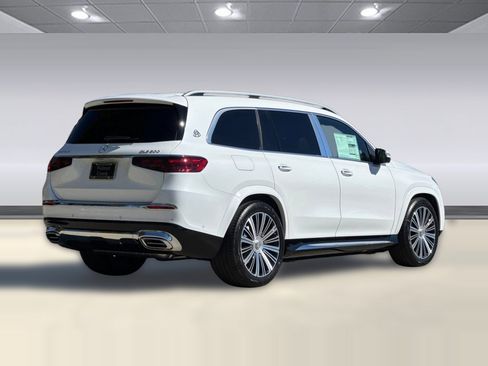 New 2026 Mercedes-Benz Maybach GLS 600 4MATIC image 8
