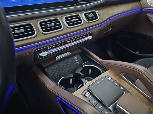 Certified 2024 Mercedes-Benz GLE 53 AMG 4MATIC image 34