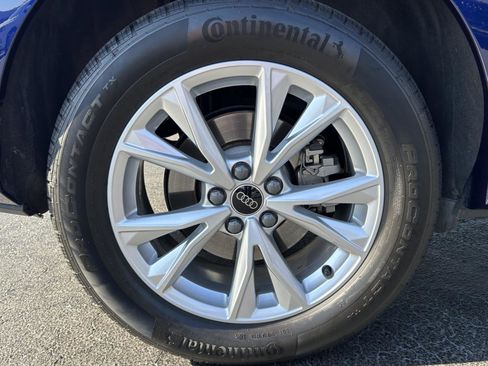 Certified 2025 Audi Q3 2.0T Premium w/ Convenience Package image 13