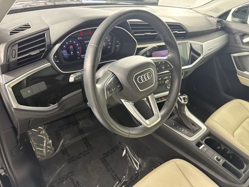 Used 2019 Audi Q3 2.0T Premium AWD/4WD image 22