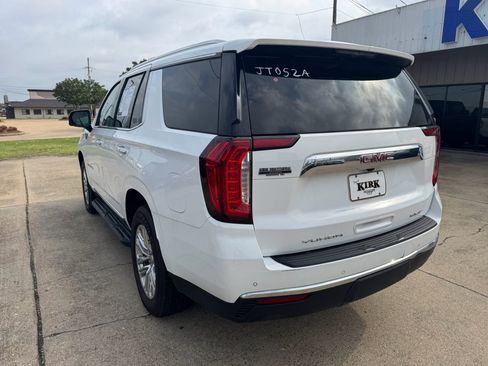 Used 2022 GMC Yukon SLT w/ SLT Premium Package RWD image 3