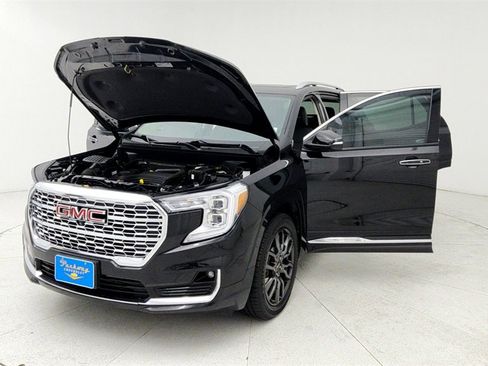 Certified 2023 GMC Terrain Denali w/ Black Diamond Edition image 10