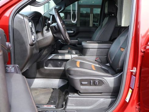 Used 2022 GMC Sierra 2500 AT4 image 9