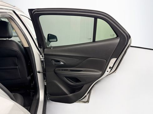 Used 2022 Buick Encore Preferred w/ Safety Package FWD image 28