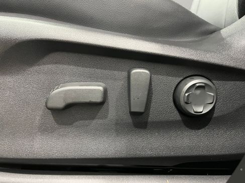 New 2026 Subaru Ascent Limited image 12