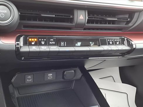 New 2026 Toyota Prius Plug-In Hybrid image 18