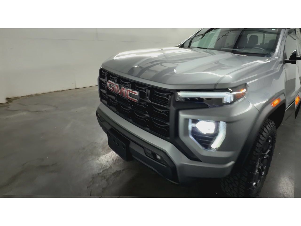 Certified 2024 GMC Canyon Elevation w/ Convenience Package RWD image 4