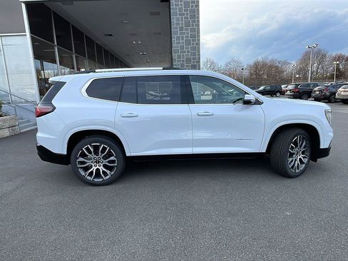 New 2026 GMC Acadia Denali Ultimate AWD/4WD image 10