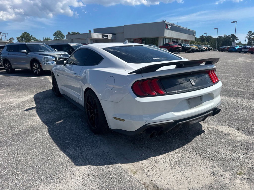 Used 2021 Ford Mustang GT Premium w/ GT Performance Package RWD image 5
