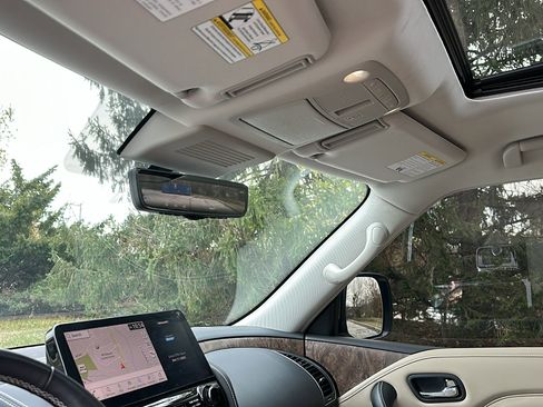 Used 2023 INFINITI QX80 Premium Select w/ Cargo Package image 24