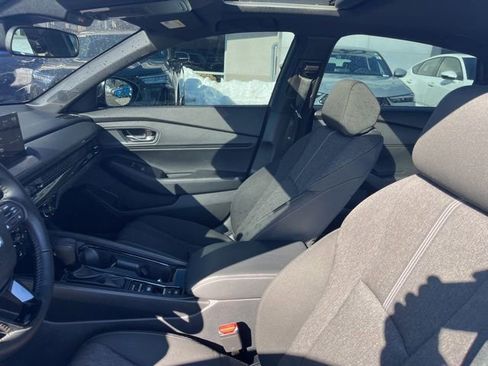 Used 2025 Honda Accord Sport image 47