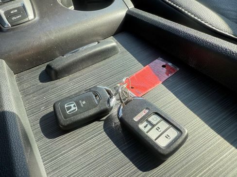 Used 2021 Honda Pilot Special Edition image 42