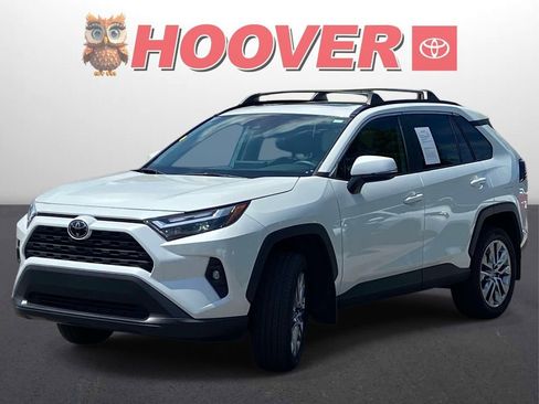 Used 2024 Toyota RAV4 XLE Premium AWD/4WD image 3