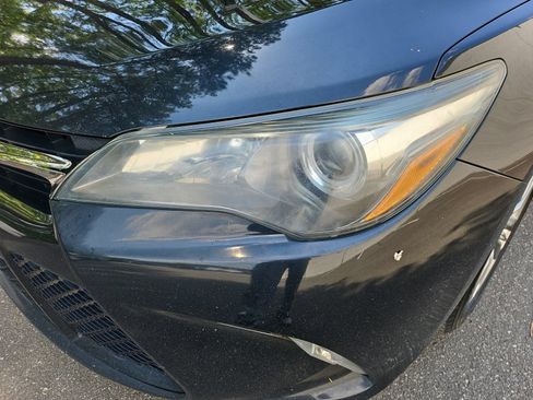 Used 2017 Toyota Camry SE FWD image 11
