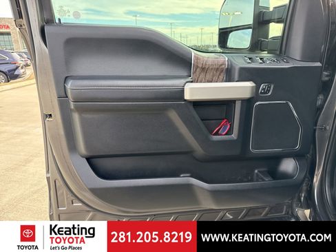 Used 2017 Ford F250 Lariat w/ Lariat Ultimate Package image 9