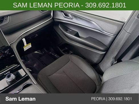 New 2026 Jeep Grand Cherokee Laredo X AWD/4WD image 23