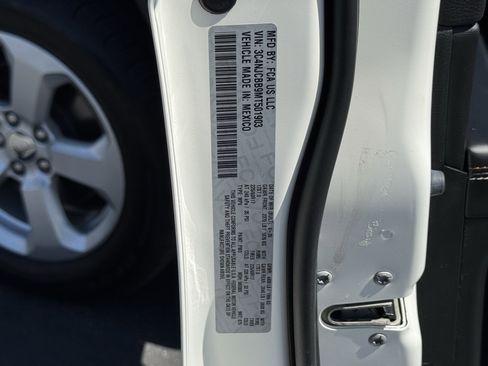 Used 2021 Jeep Compass Latitude image 38