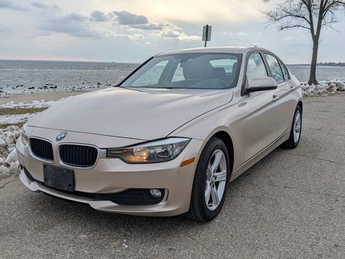 Used 2013 BMW 320i xDrive Sedan image 1